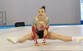 We did not find results for: Ayse Begum Onbasi Kimdir Kac Yasindadir Ayse Begum Onbasi Dunya Ucuncusu Oldu