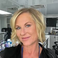 Aimee Lippert (@mkup476) • Instagram photos and videos