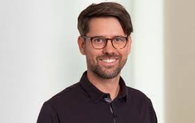 Alan Hofer's Instagram, Twitter & Facebook