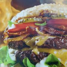 Die burger küche kann unter anderem komplett mit elektrogeräten der marke burg, einer eigenmarke der baumann group, ausgestattet werden. Bull Burger Home Facebook