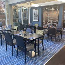 Why book holiday inn express windsor with hotel direct? Holiday Inn Express Windsor Windsor And Maidenhead Windsor Bei Hrs Gunstig Buchen