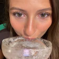 Emilia Kasbah (@emiliakasbah)