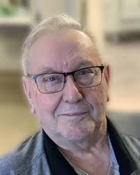 Bradley Stern's Instagram, Twitter & Facebook