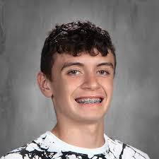 Ethan Parris's Instagram, Twitter & Facebook