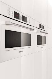 Bosch Kuchengerate Bilder Infos Zu Backofen Kochfeldern Dampfgarer Geschirrspuler Dunstabzugen Co Bosch Kuchengerate Kuchengerate Und Backofen Weiss