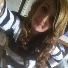 Melissa Luxton's Instagram, Twitter & Facebook