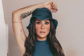 Our database has everything you'll ever need, so enter & enjoy ;) Bianca Andrade Comenta Sobre Tatuagem Feita Por Uma Fa Em Sua Homenagem Doida Marcia Piovesan