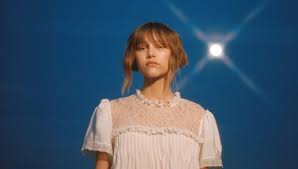 Clearly by grace vanderwaal is available everywhere now: Grace Vanderwaal New Song Stray Addresses Songwriting Struggles