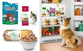 Freshpet Makes All Natural Fresh Dogfood Fresh Catfood And Treats Freshpetdogfood Dog Food Recipes Cat Food Pets