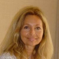 Rita Howe's Instagram, Twitter & Facebook