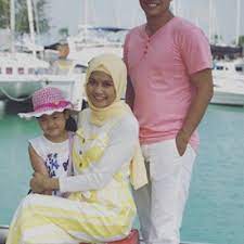 Write a review for cikgu papa kirim salam. Drama Cikgu Papa Kirim Salam Lakonan Amar Asyraf Dan Liyana Jasmay