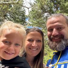 Meeting SDSU alumni at local brewery