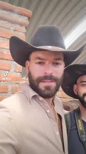 Adrian Bustamante Fotografo