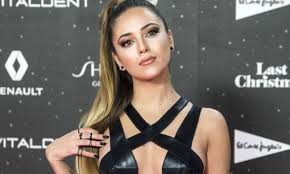 Ana mena rojas (born february 25, 1997) is a spanish singer and actress. Brahim Diaz Al Milan Passione Segreta Con La Cantante Ana Mena Foto Primapagina Calciomercato Com