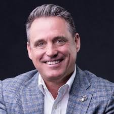 Chris Comas's Instagram, Twitter & Facebook