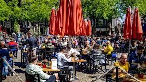 Het demissionaire kabinet zal de coronamaatregelen op zaterdag 5 juni verder versoepelen. Per 5 Juni Nieuwe Ronde Versoepelingen Horeca Verder Open Linda Nl