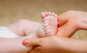 Learn about cystic fibrosis, a genetic disorder that affects the lungs, pancreas, and other organs, and how to treat and live with this chronic disease. Associacao De Fibrose Quistica Alerta Para Necessidade De Centros De Referencia Atlas Da Saude