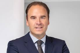 Antoine Ide's Instagram, Twitter & Facebook