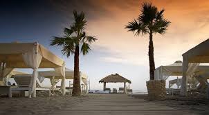 The accommodation is located next to italia. Spiagge Di Lusso Il Twiga Al Top Fino A 1000 Euro Al Giorno Viaggi Lusso Lifestyle