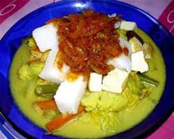 Ketupat adalah ikon makanan tradisional melayu yang kebiasaannya sangat popular ketika hari raya aidilfitri. Makan Secara Sihat Di Hari Raya Ezdiet