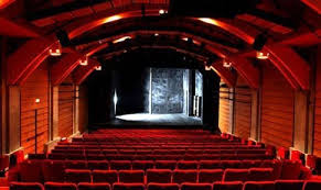Un hôtel à moustiers sainte marie aux portes des gorges du verdon. Les Grandes Seances Parlementaires Restituees Par La Comedie Francaise Au Theatre Du Vieux Colombier