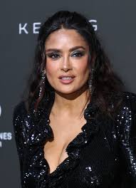Salma Hayeks Candid Makeup-Free Selfie Is Beyond Refreshing | Vogue
