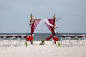 Gulf shores wedding packages, orange beach wedding packages and pensacola beach wedding packages that are the most affordable and worth every penny. Lgbt Beach Weddings In Alabama Alabama Beach Weddings