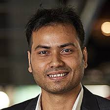 Mo Ansari's Instagram, Twitter & Facebook