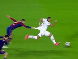 Hasilnya, messi selalu mengalahkan keylor navas pada empat kesempatan. Kylian Mbappe Tears Barcelona To Shreds And Leads Paris Saint Germain To 4 1 Victory Football Espana
