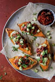 Recette Patates Douces Farcies Au Chili Vegetarien Food Recipes Whole Food Recipes