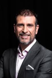 Commentating on cycling is not like snooker or tennis, says carlton kirby, a principal commentator for eurosport's cycling coverage, who has worked in the sport since 1996. Roberto Vacchi Wikipedia