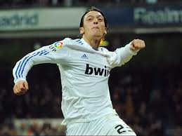 Was one of my favourite players on madrid that time, and i enjoyed a lot his time there. Goal Com 50 Mesut Ozil 8 Goal Com