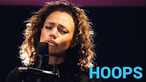 JONES: concierto EXCLUSIVO de 'Hoops' e 'Indulge'