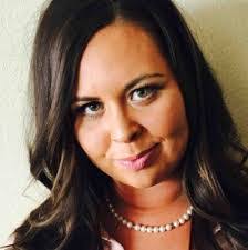 Liza Sims's Instagram, Twitter & Facebook