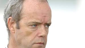 Entièrement consacré au club, chef d'entreprise... que font les présidents  du Top 14 ?