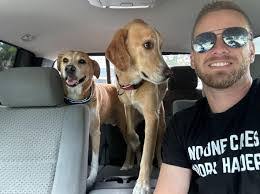 Kit Nicholas's Instagram, Twitter & Facebook