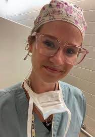 Jessica Arscott's Instagram, Twitter & Facebook