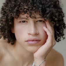 COMERCIAL MEN · MM Runway · Model Management