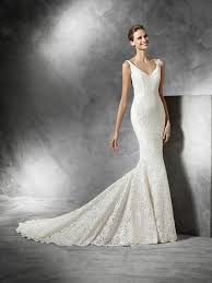 Depending on your body type, venue of your wedding, activities of the day and, most importantly, your preference, you can choose the gown of your dreams. 7 Types Of Lace You Should Know When Gown Shopping