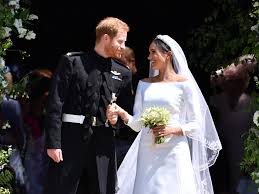 After wearing a sophisticated yet elegant givenchy gown for her wedding ceremony, meghan markle slipped into her party dress. Meghan Markle S Second Dress For The Royal Wedding Shows Her Fun Side