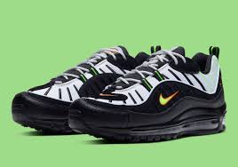 The Nike Air Max 98 Highlighter Is Available Now Tenis Inverno