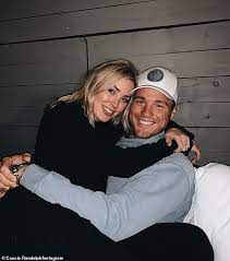 Her father randolph is a marketing agency ceo. Inside The Bachelor Star Colton Underwood S Bitter Split From Cassie Randolph Daily Mail Online