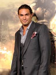 Hemming closer to the fantastical robert e. Rose Mcgowan Jason Momoa Conan Premiere Photos Ew Com