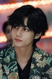 In a november 2016 episode of the korean variety show star show 360, v revealed he used to play saxophone in junior high. Bts V Wows At Gda 2020 Performance And Takes Over Sns And Search Engines Allkpop