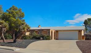 Just Listed 1837 Las Tunas Drive Las Cruces Nm 88011 New Mexico Homes Las Cruces New Mexico New Mexico Style