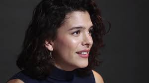 [TOUS LES TALENTS SONT SUR TROUPERS], Anne Burger a plus d’une corde à son  arc., Elle est comédienne, danseuse et auteure de son seule en scène «  Barbara Babinski Reine du monde »., Très connectée sur ...