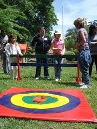Cuando haya resultados de autocompletar disponibles, usa las flechas hacia arriba y abajo para revisarlos. Juegos De Kermesse Caseros Buscar Con Google Juegos De Kermes Juegos Caseros Juegos Para Ninos