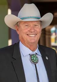 Mesa Mayor Mark Freeman signs National Wildlife Federation's Monarch Pledge 