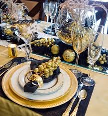 Black And Gold Table Dining Delight New Year S Eve Gold Black Tablescape New Years Dinner Party Dinner Table Setting New Years Eve