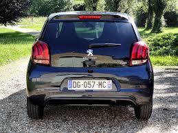 L Arriere De La 107 Modernise Peugeot Hayon Voiture